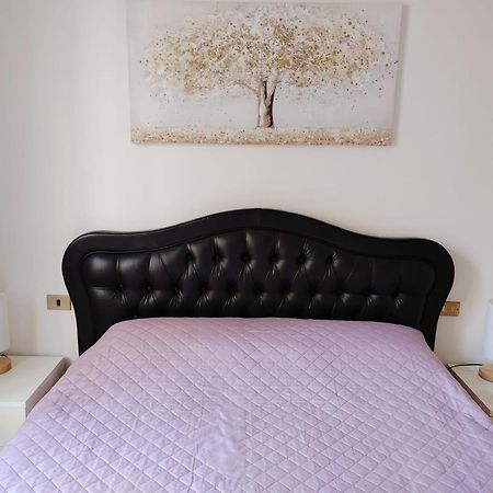 Mazzini Apartment - The V Collection Turate Esterno foto
