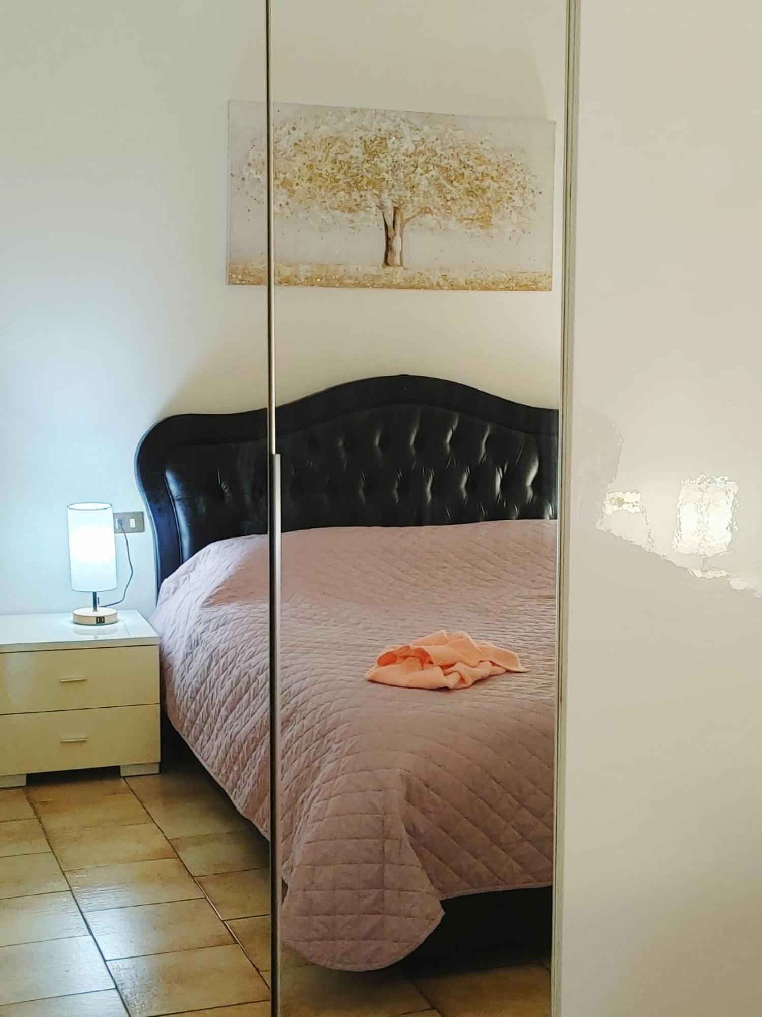 Mazzini Apartment - The V Collection Turate Esterno foto