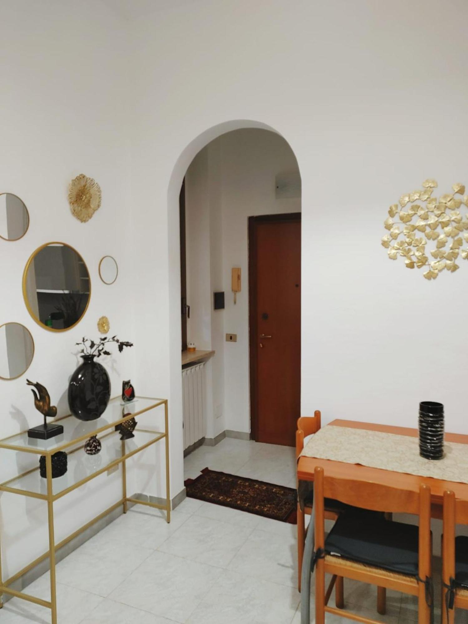 Mazzini Apartment - The V Collection Turate Esterno foto