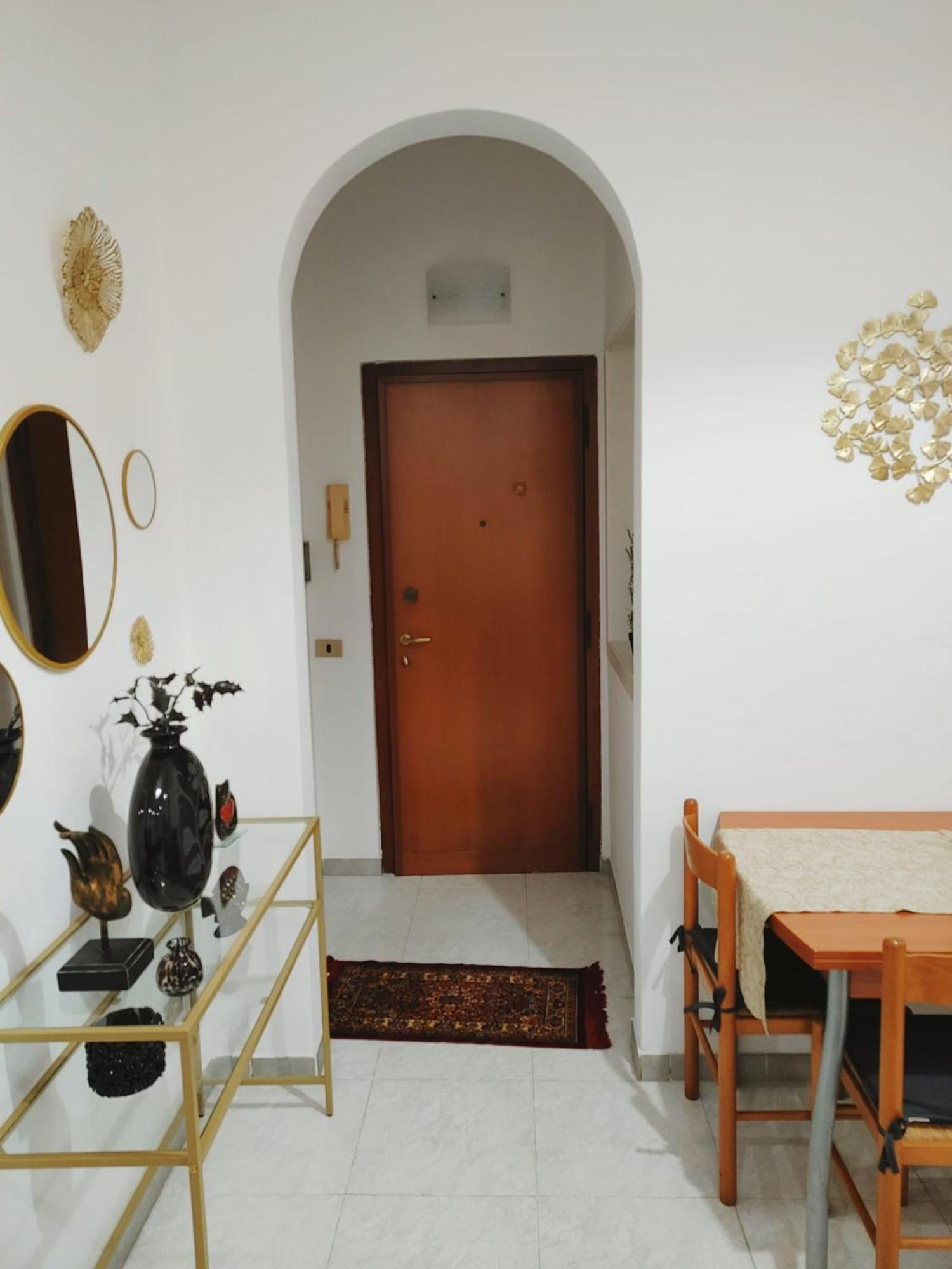 Mazzini Apartment - The V Collection Turate Esterno foto